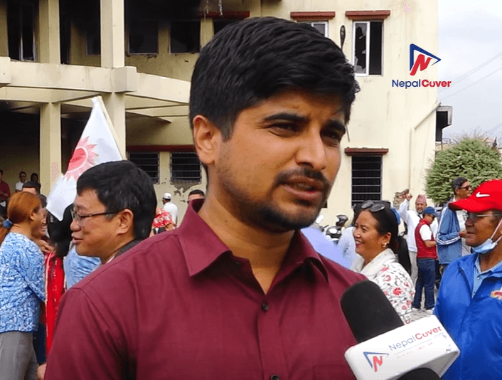 संविधानलाई व्यवहारमा उतार्दै लोकतन्त्र, सुशासन र समावेशी प्रगतिशील समाज निर्माणतर्फ हाम्रो प्रतिबद्धता अझै दृढ रहोस् ।